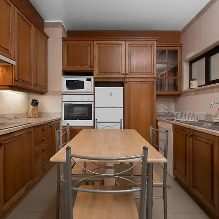 Miramar Monumental Apartment